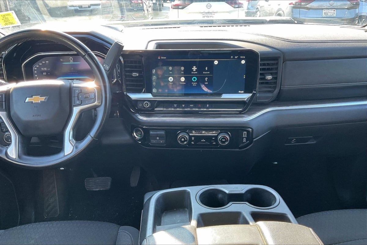 2024 Chevrolet Silverado 2500HD LT photo 4