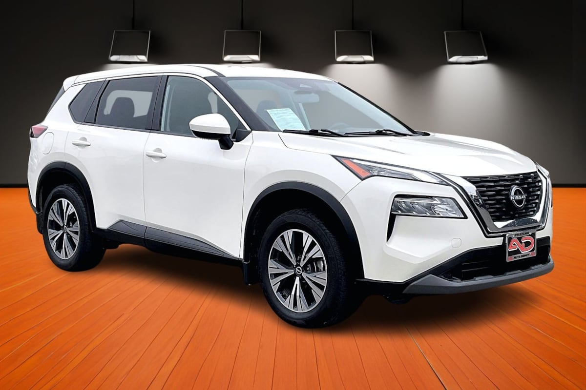 2023 Nissan Rogue SV photo 3