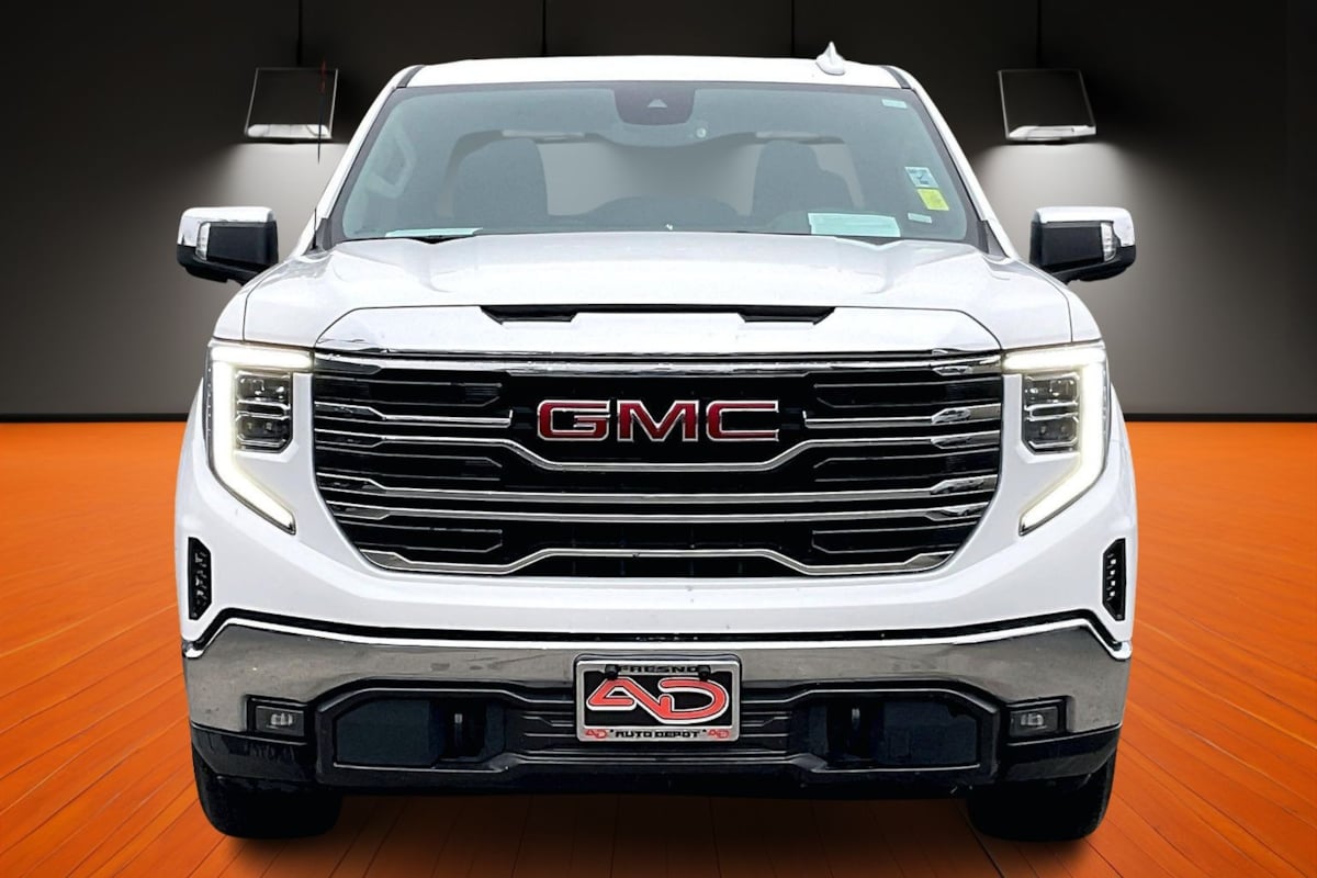 2024 Gmc Sierra 1500 SLT photo 2