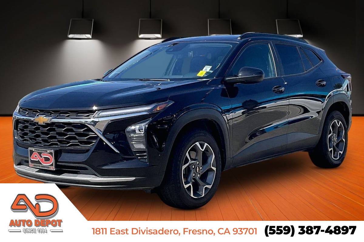 2024 Chevrolet Trax LT's photo