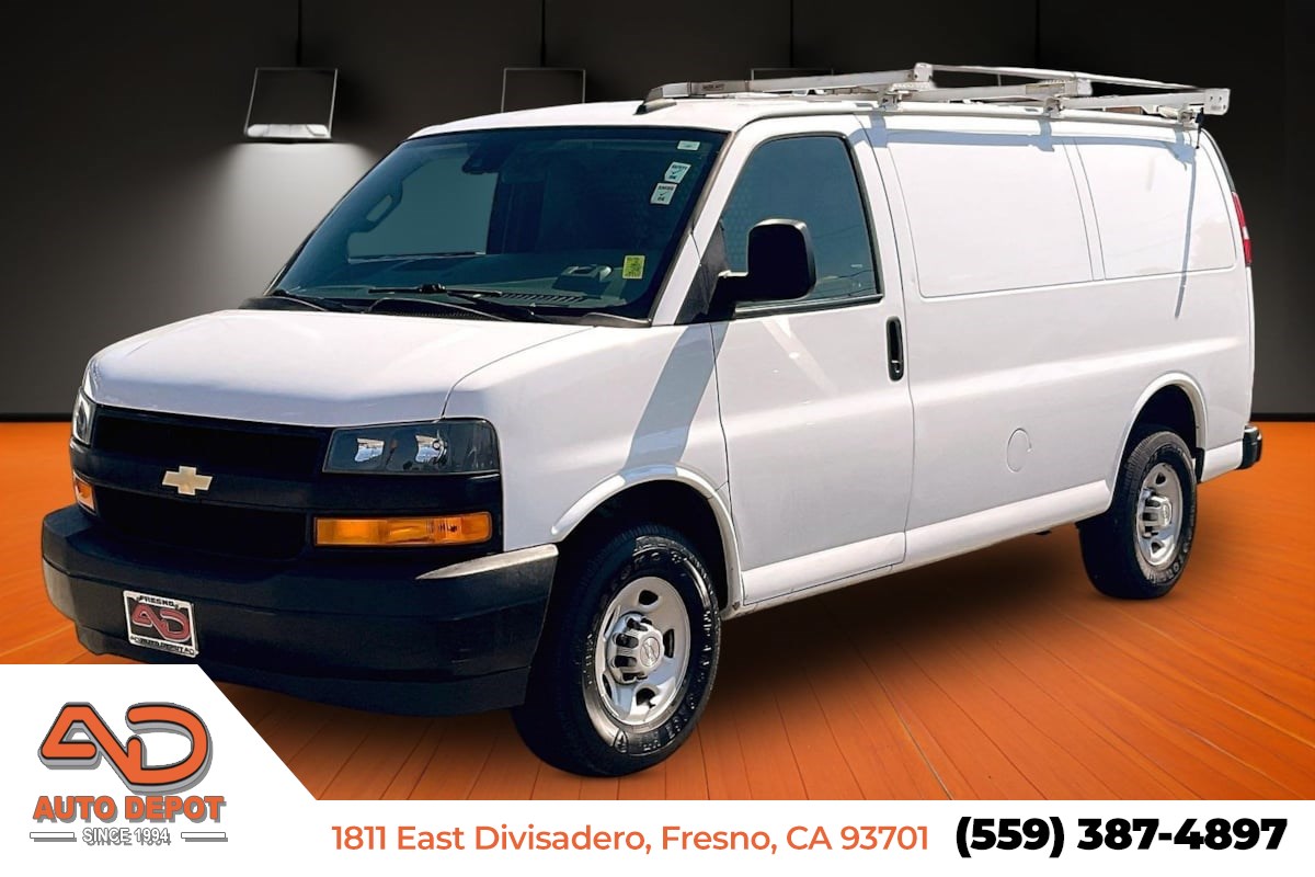 2019 Chevrolet Express 3500 Work Van HD's photo