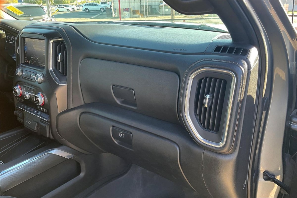 Photo 14 of this GMC Sierra 1500