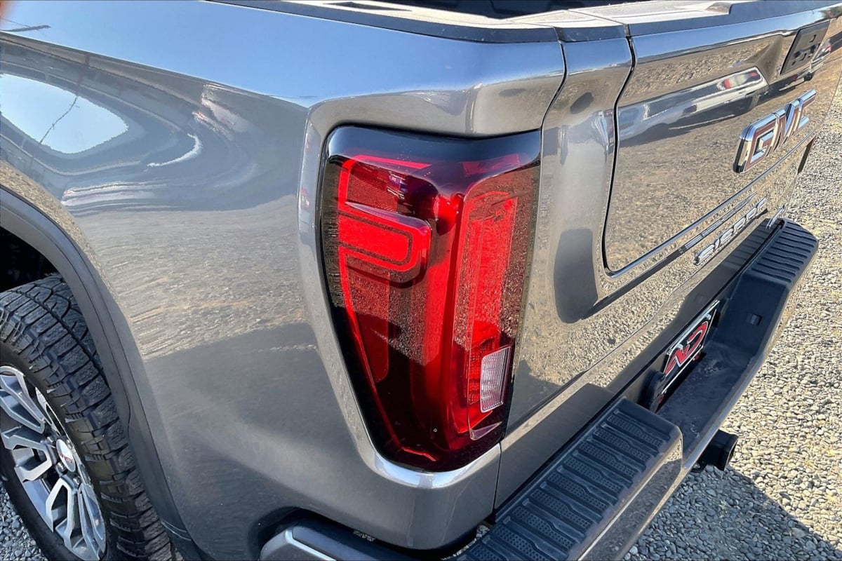 Photo 24 of this GMC Sierra 1500