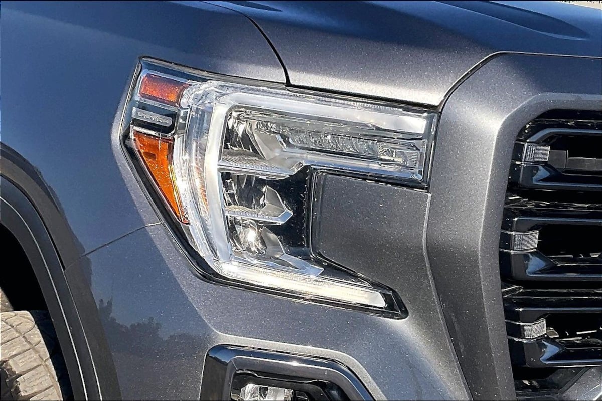 Photo 23 of this GMC Sierra 1500