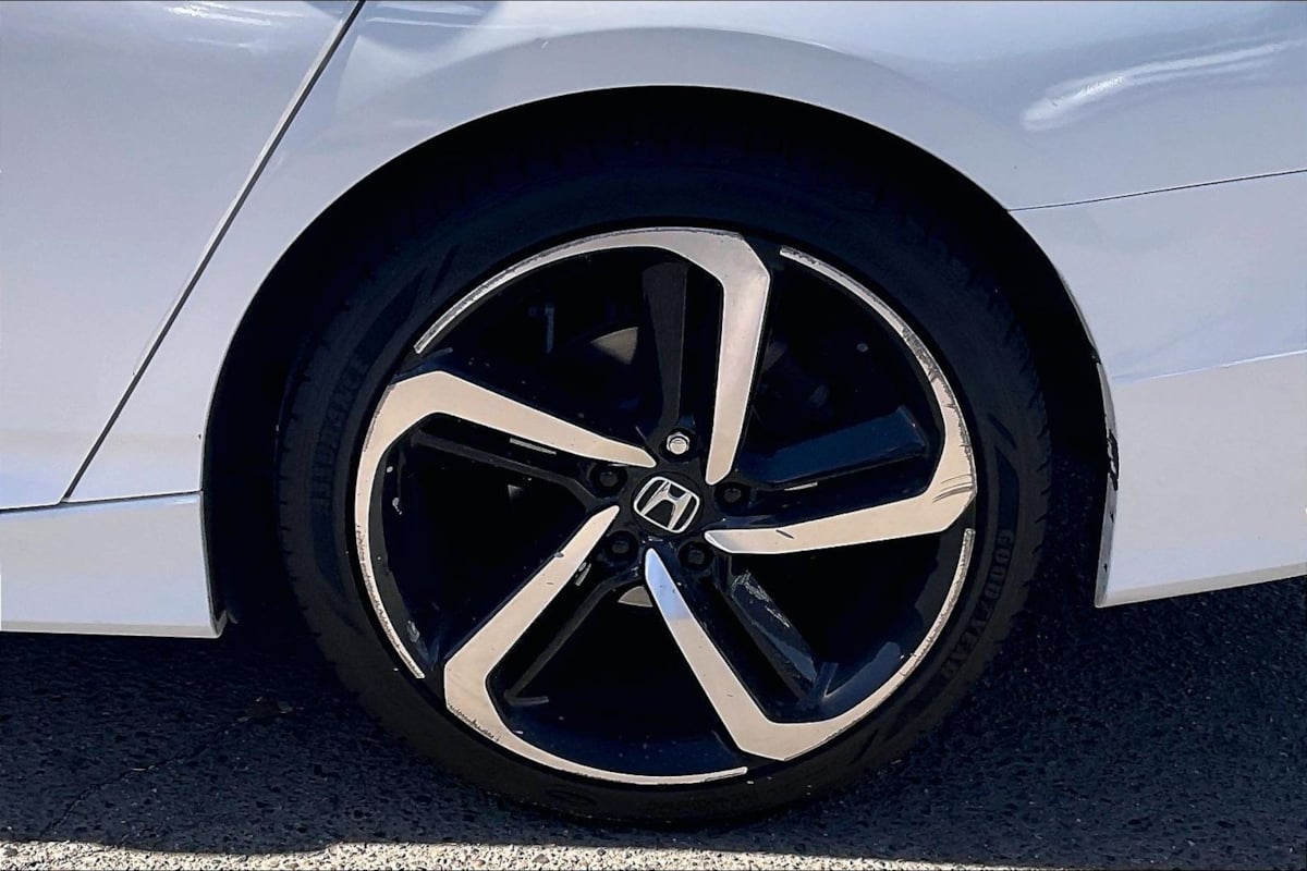 Photo 8 of this Honda Accord Sedan