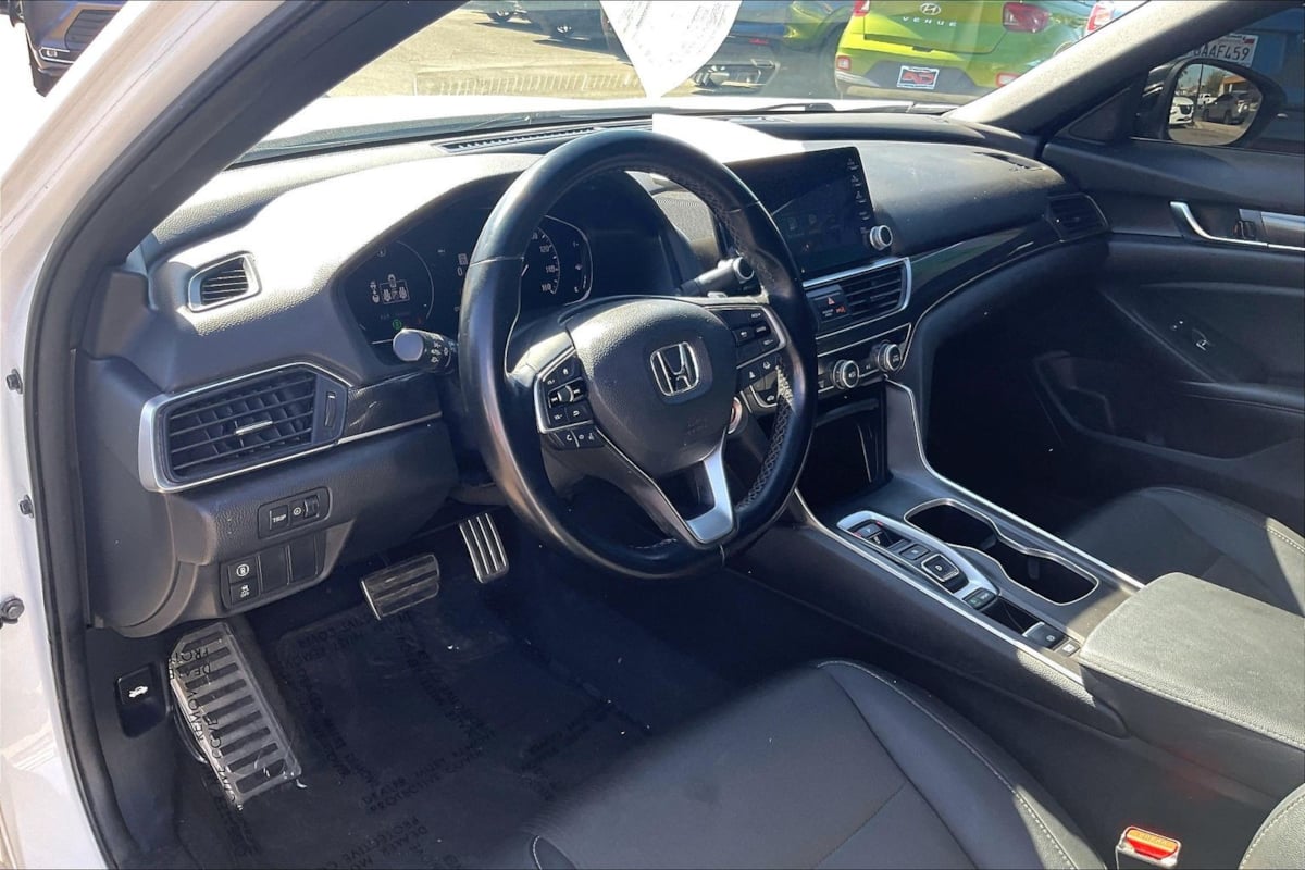 Photo 12 of this Honda Accord Sedan