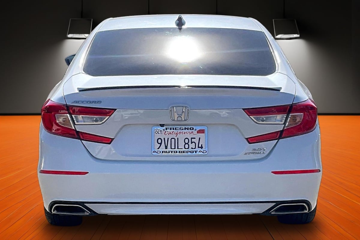 Photo 4 of this Honda Accord Sedan