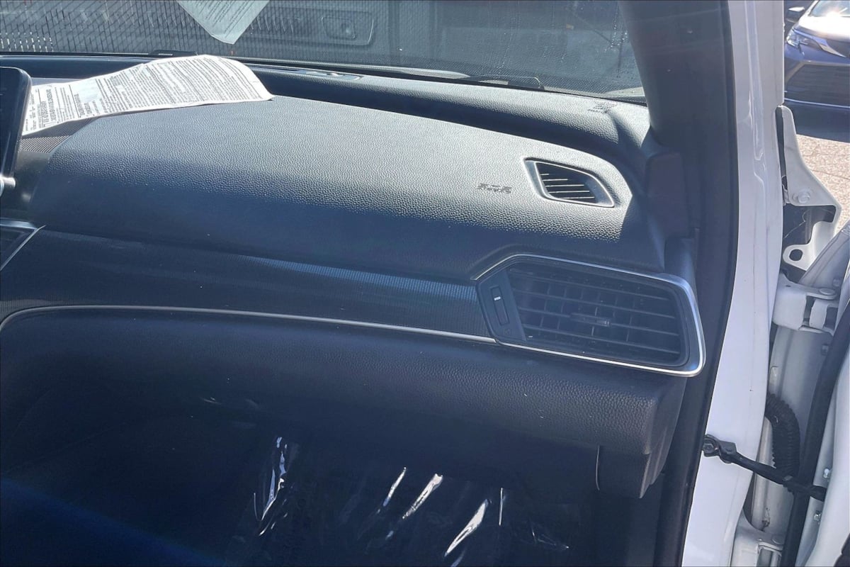 Photo 14 of this Honda Accord Sedan