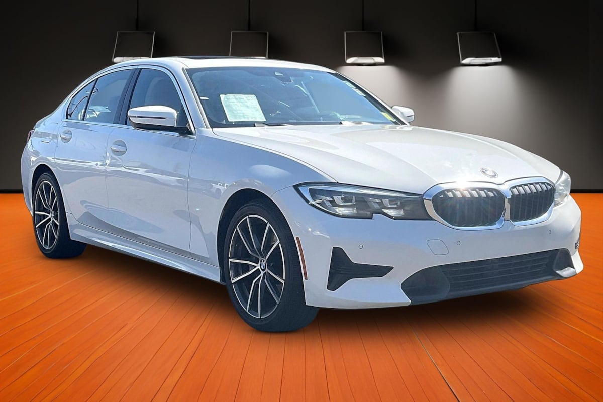 Photo 3 of this BMW 3 Series