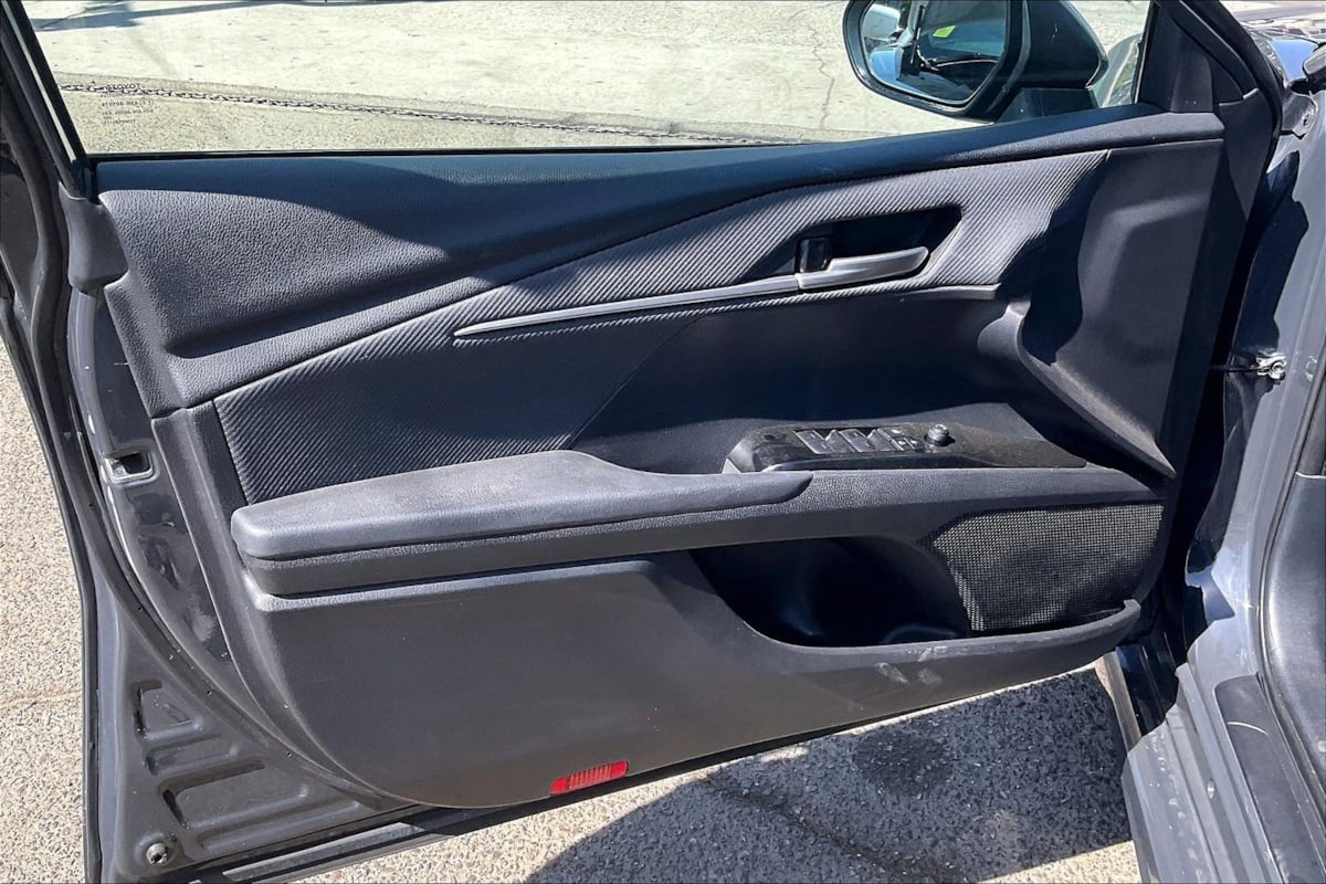 Photo 18 of this Toyota Camry