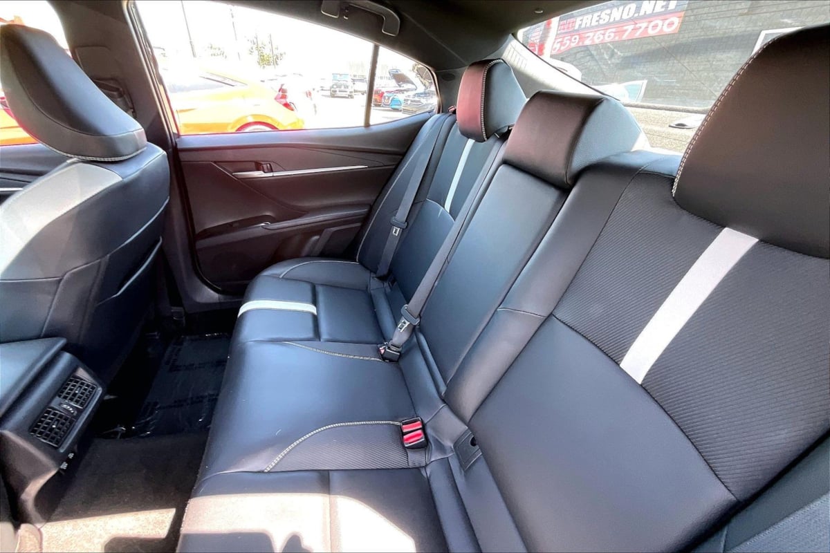 Photo 21 of this Toyota Camry