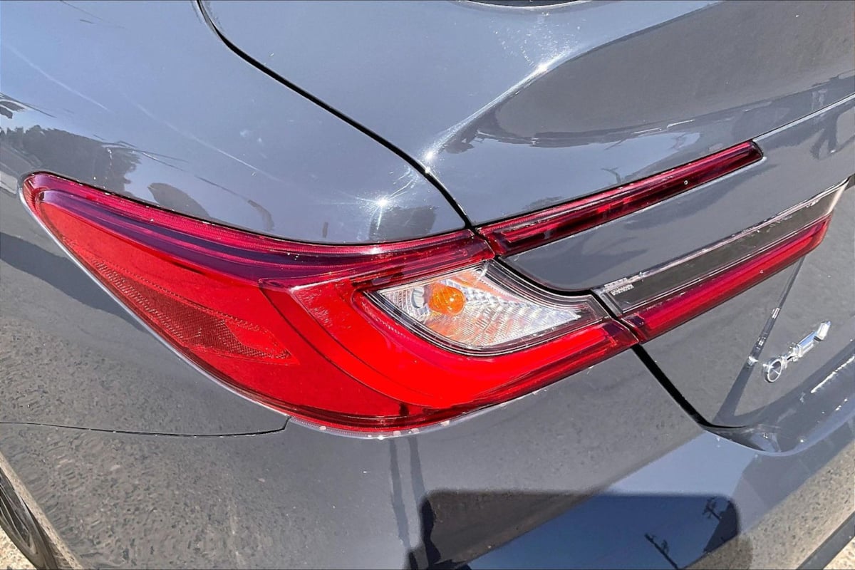 Photo 24 of this Toyota Camry