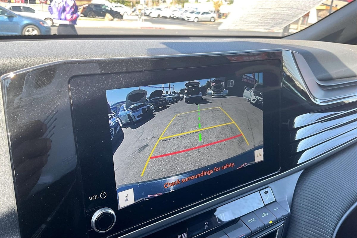 Photo 17 of this Toyota Camry