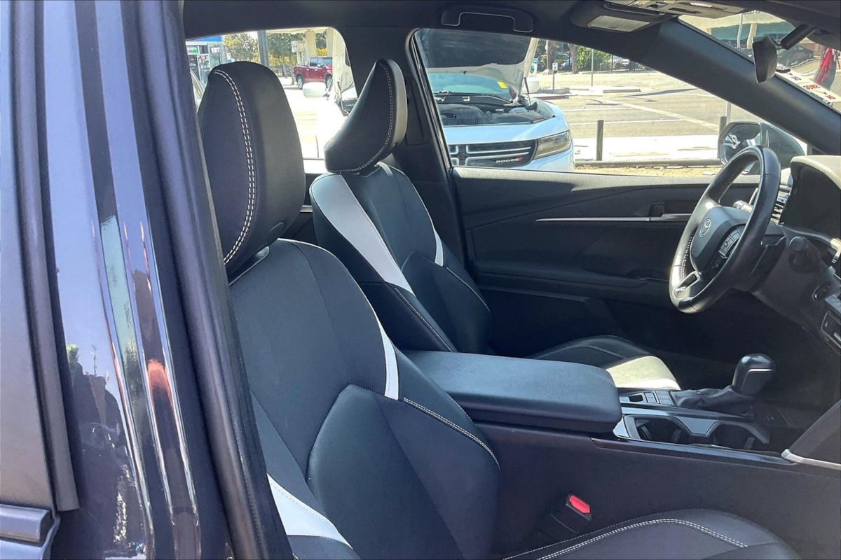 Photo 7 of this Toyota Camry