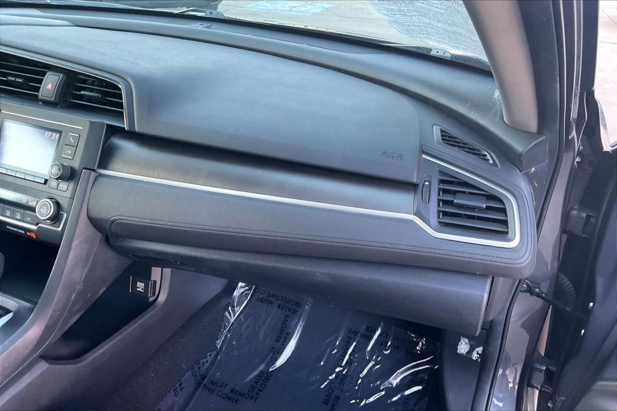 Photo 14 of this Honda Civic Sedan