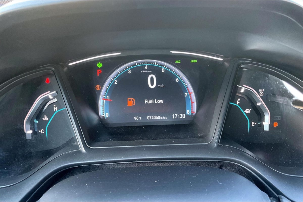 Photo 16 of this Honda Civic Sedan