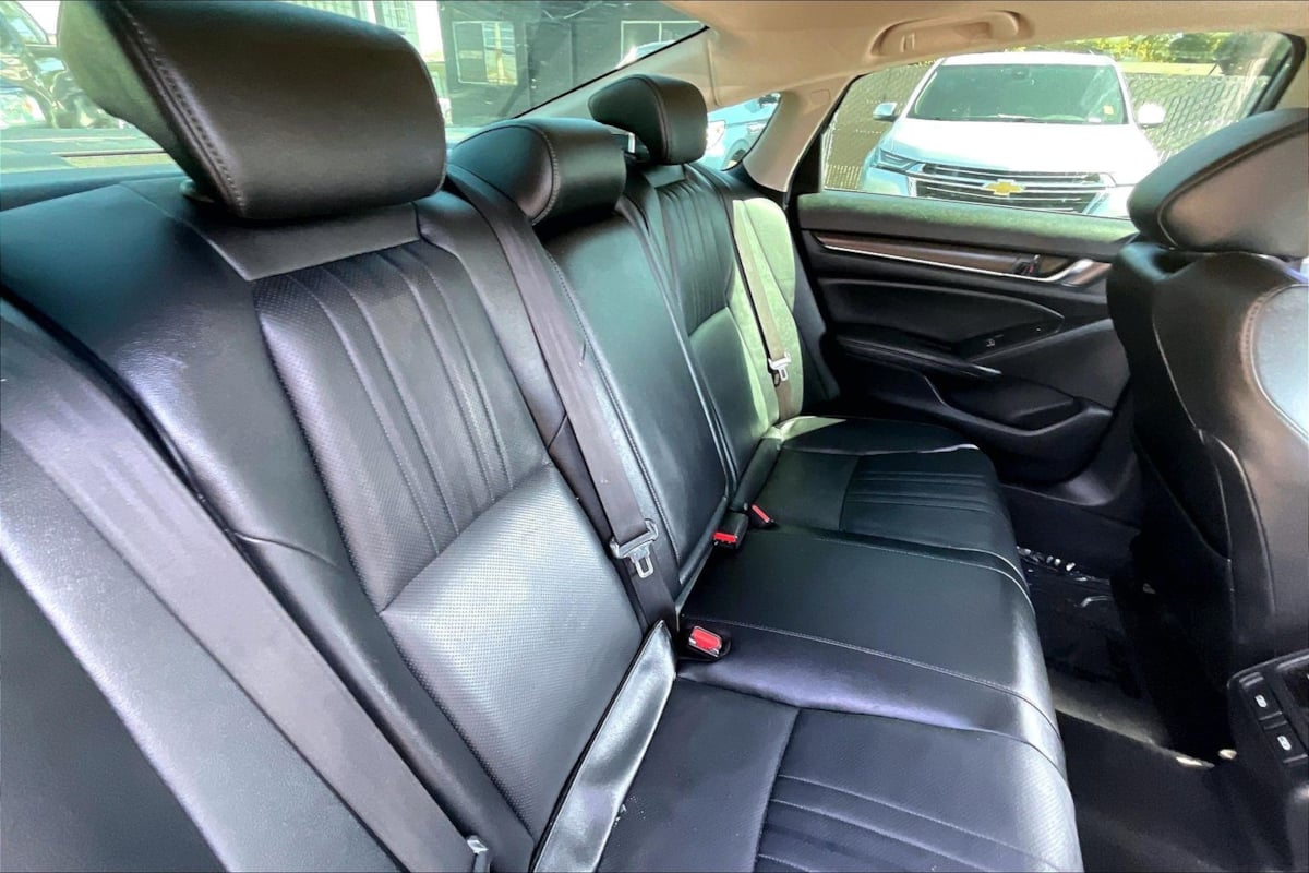 Photo 22 of this Honda Accord Sedan