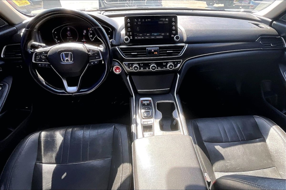 Photo 13 of this Honda Accord Sedan