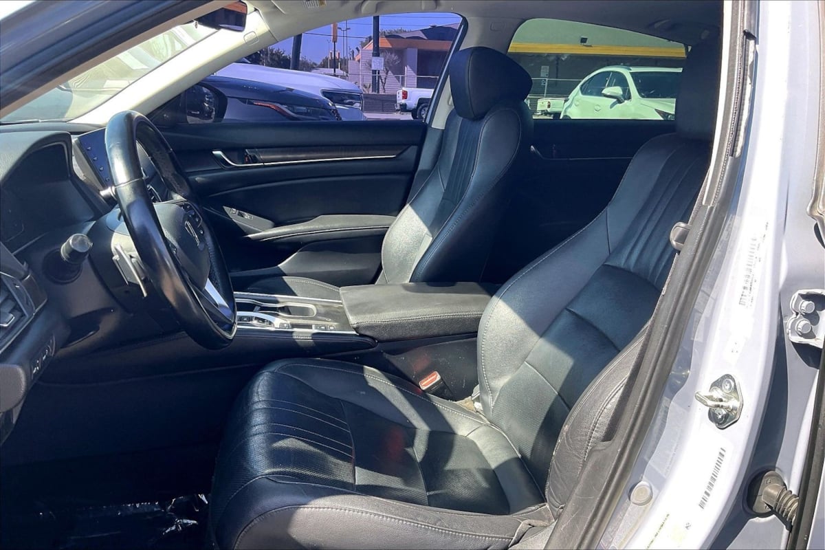 Photo 20 of this Honda Accord Sedan