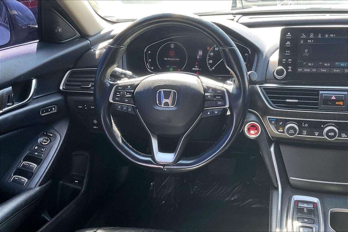 Photo 5 of this Honda Accord Sedan
