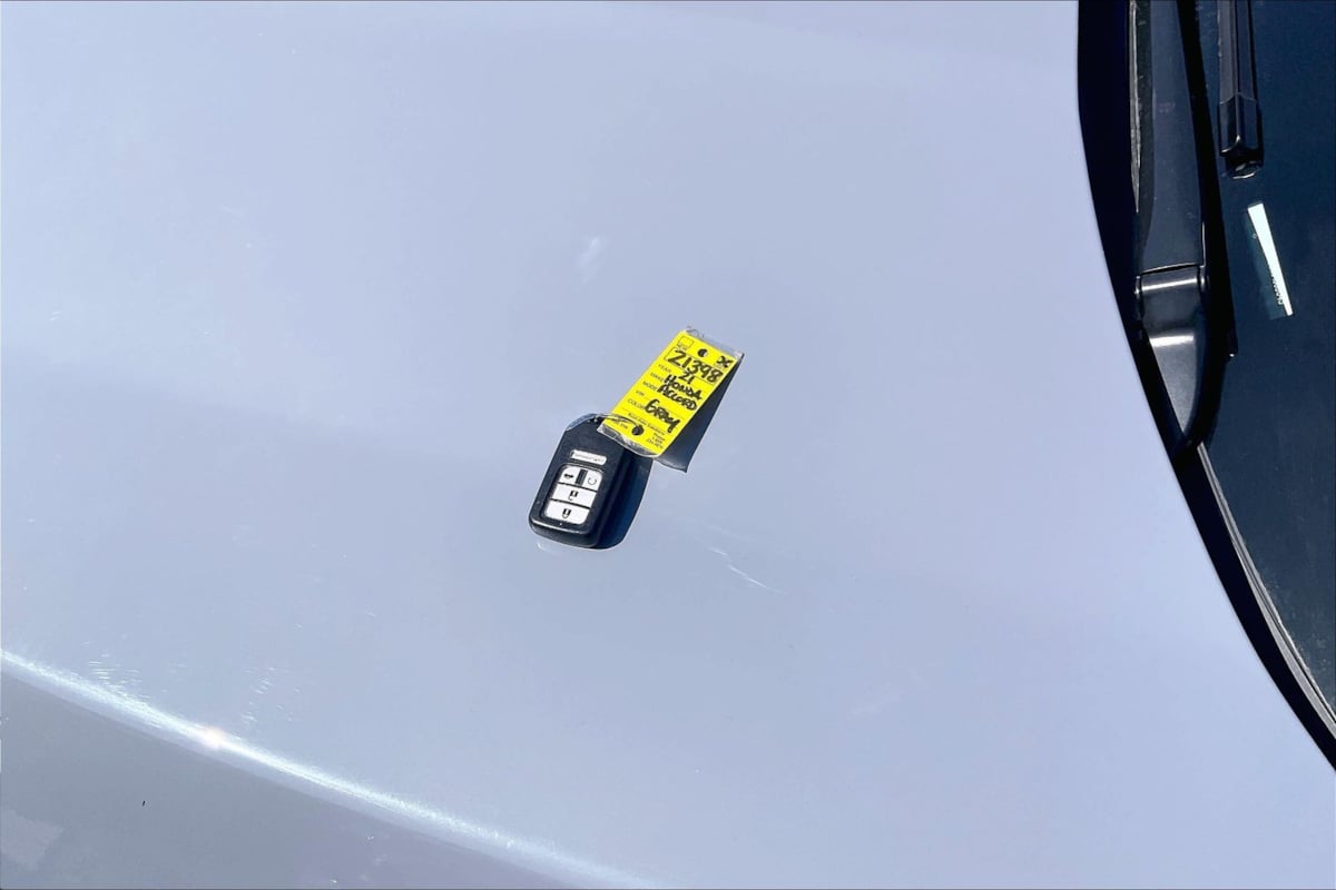 Photo 9 of this Honda Accord Sedan