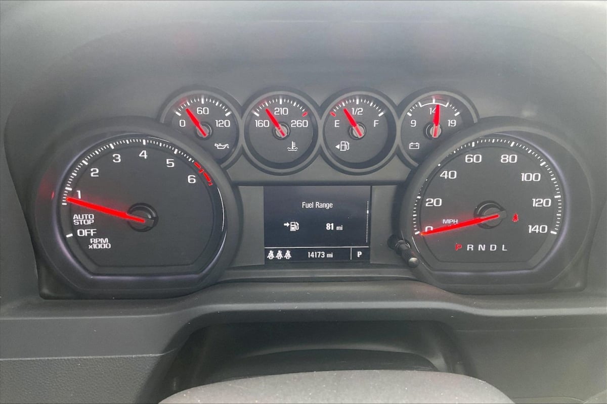 Photo 16 of this Chevrolet Silverado 1500