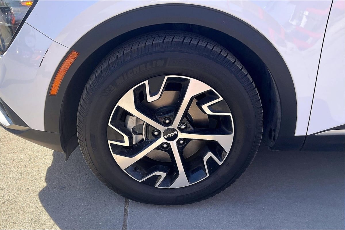 Photo 8 of this Kia Sportage