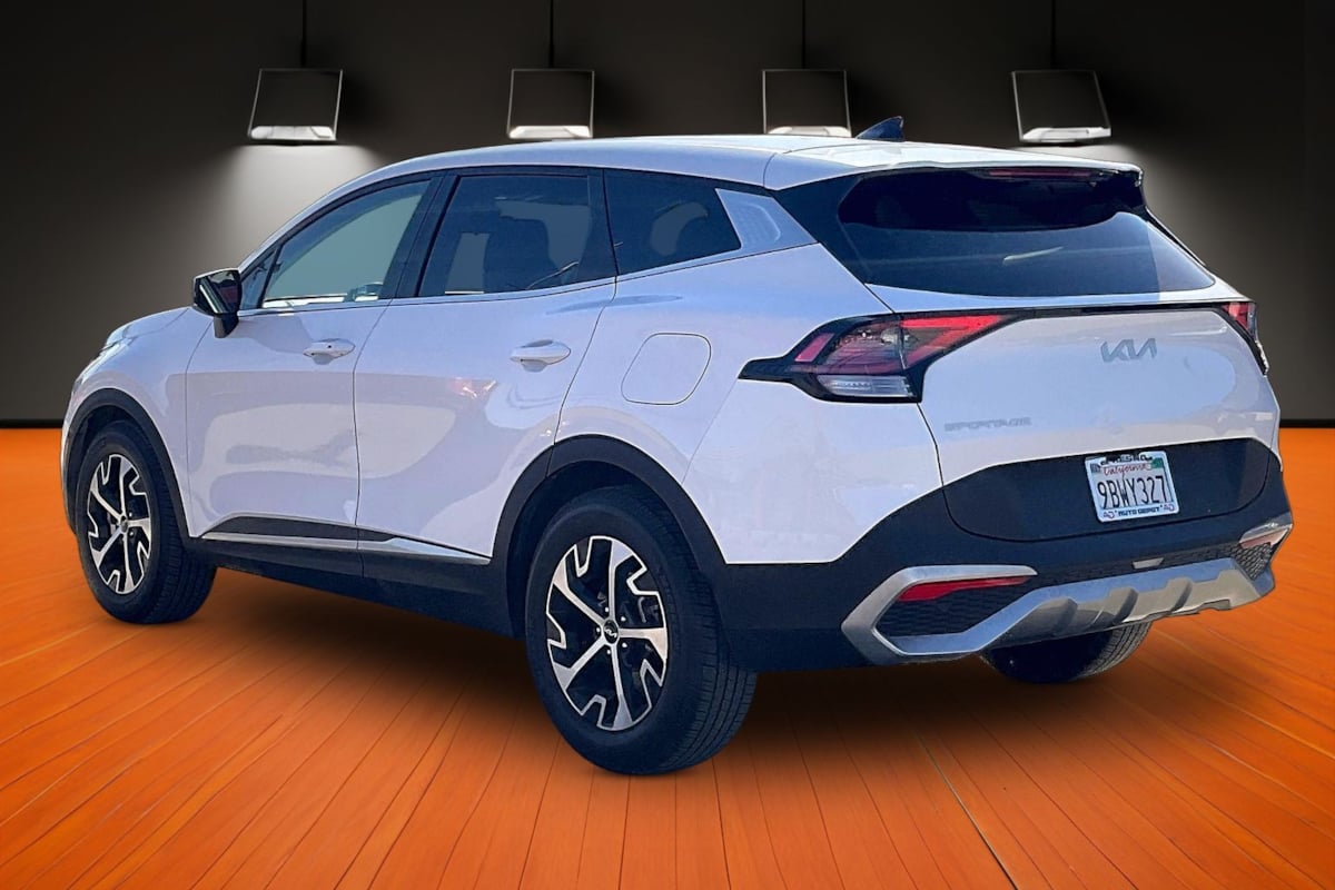 Photo 10 of this Kia Sportage