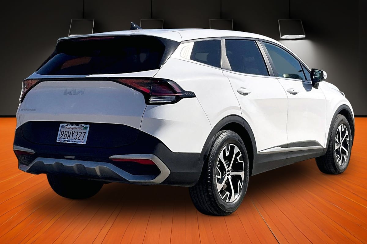 Photo 11 of this Kia Sportage