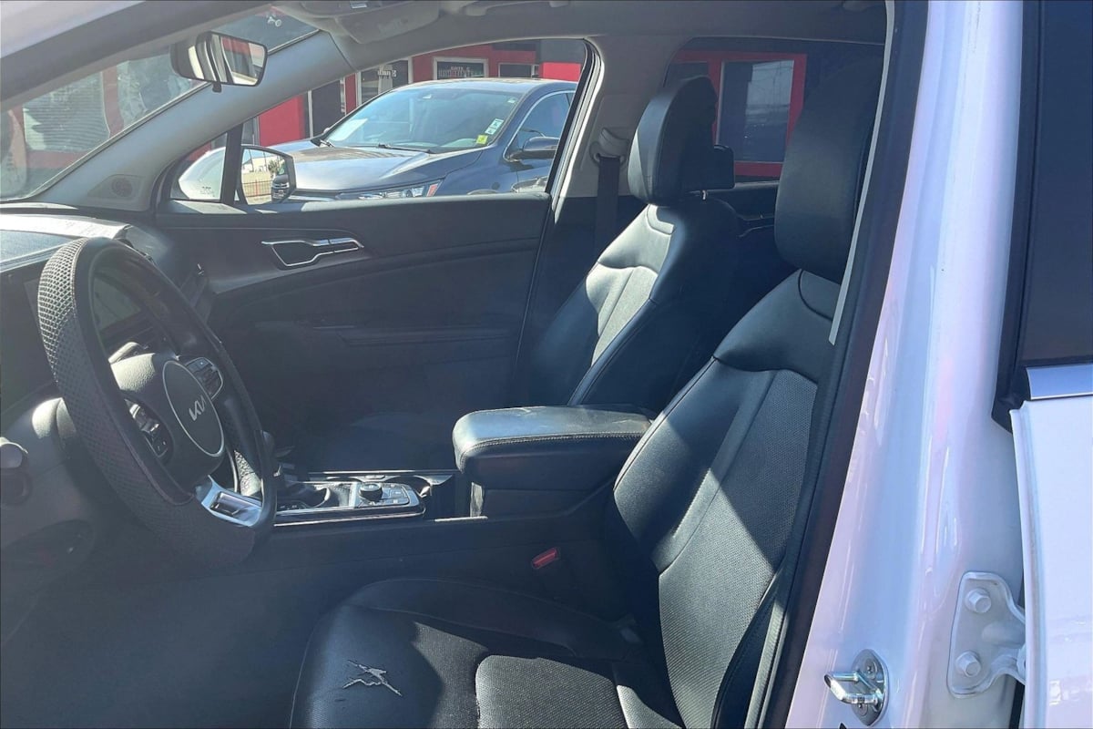 Photo 20 of this Kia Sportage