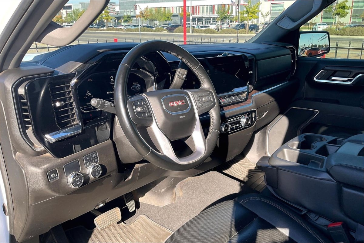 Photo 12 of this GMC Sierra 1500