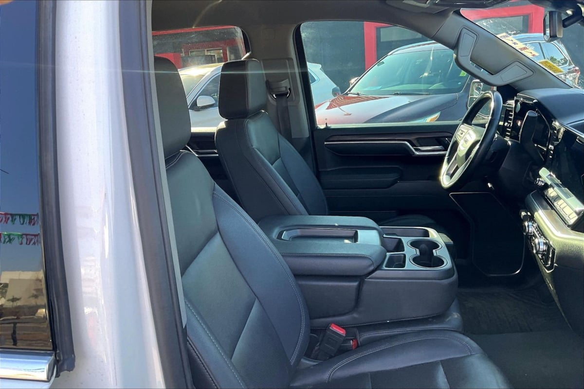 Photo 7 of this GMC Sierra 1500
