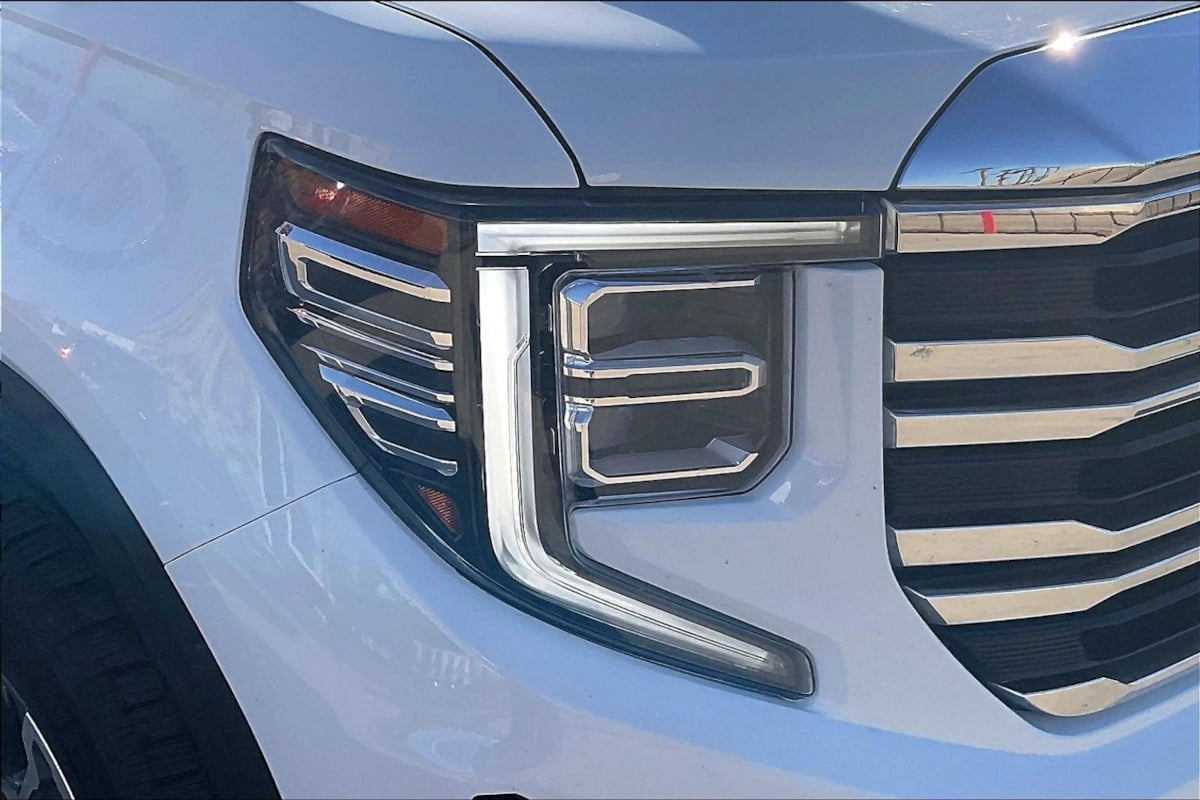 Photo 23 of this GMC Sierra 1500