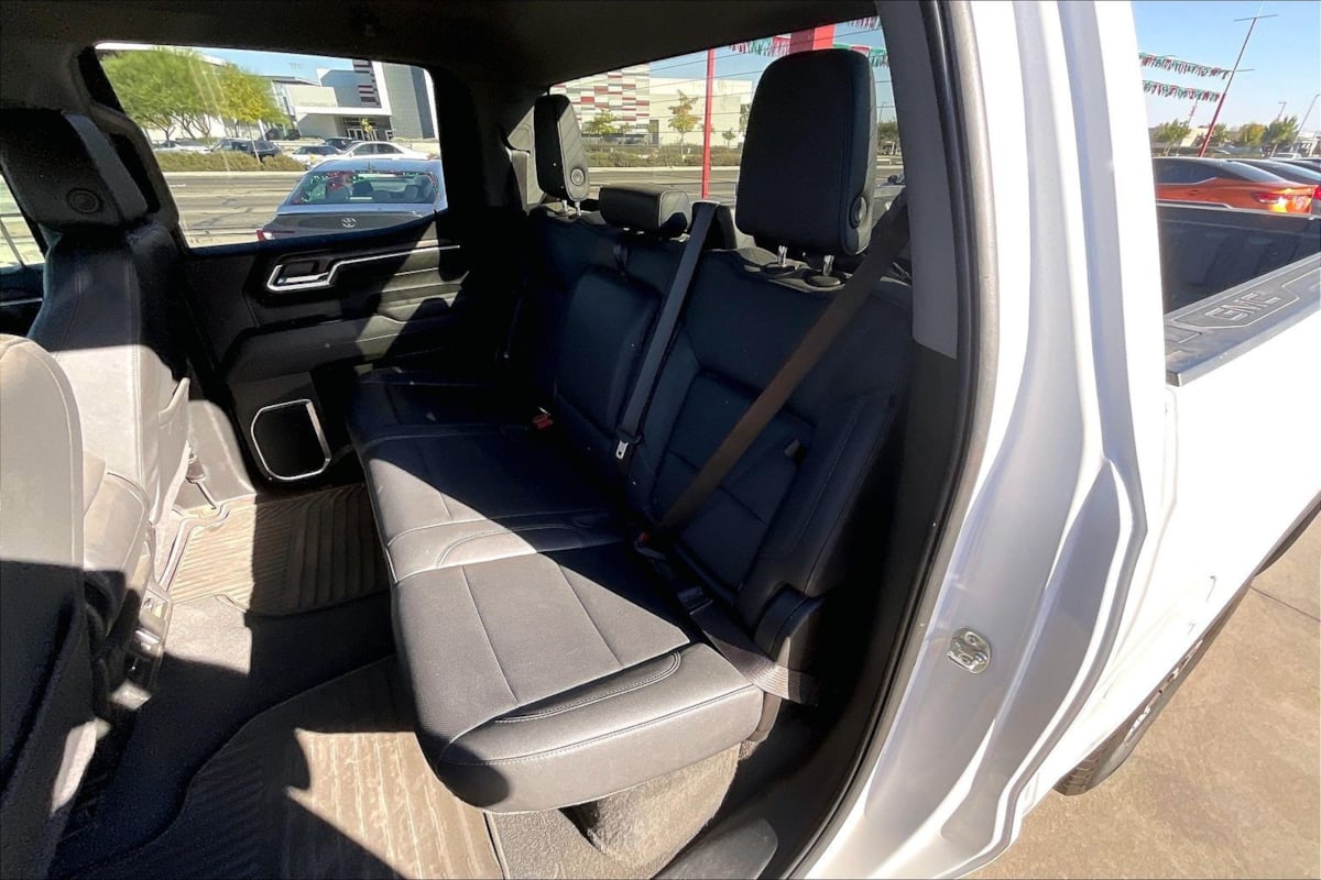 Photo 21 of this GMC Sierra 1500