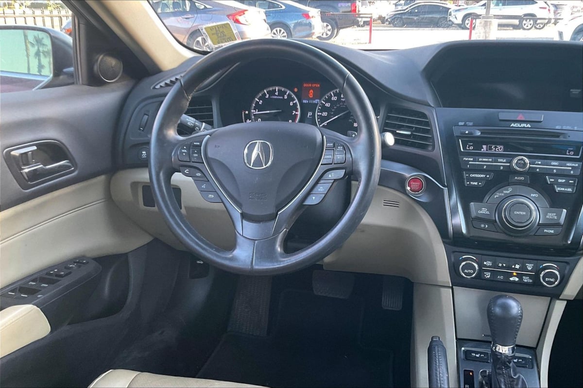 Photo 5 of this Acura ILX