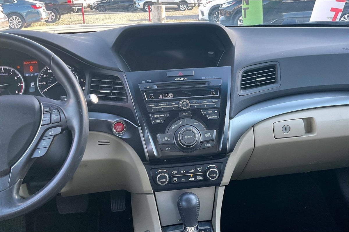 Photo 6 of this Acura ILX