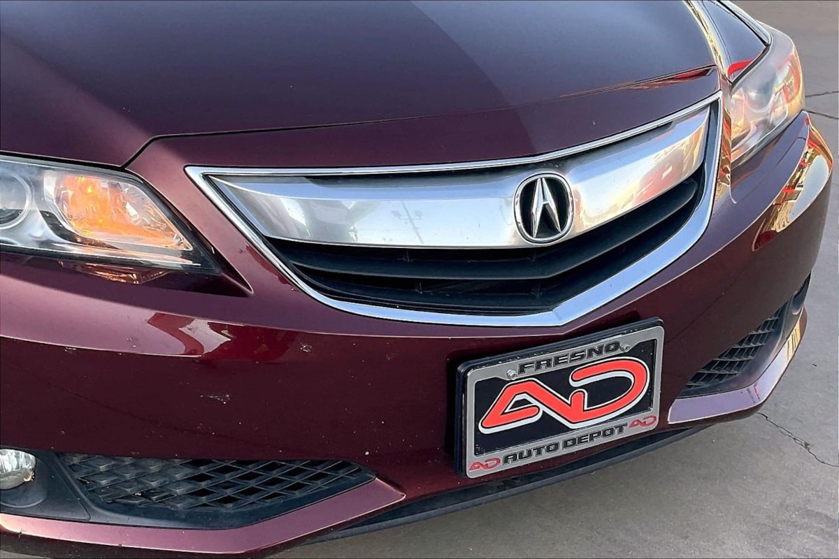 Photo 25 of this Acura ILX