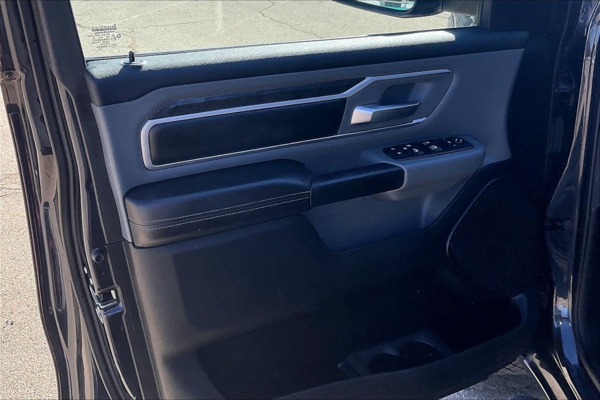 Photo 18 of this Ram 1500