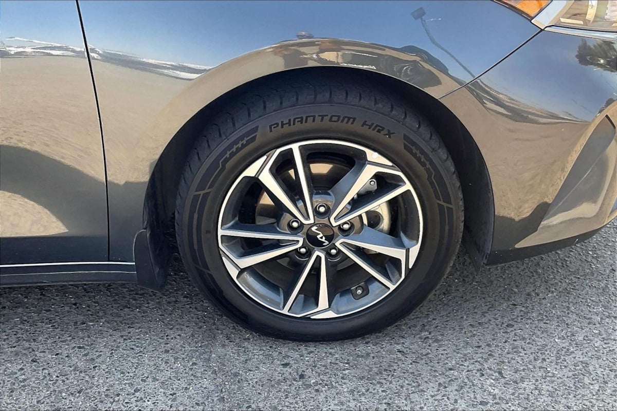 Photo 8 of this Kia Forte