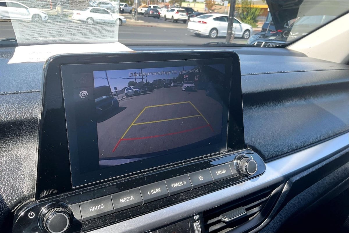 Photo 17 of this Kia Forte