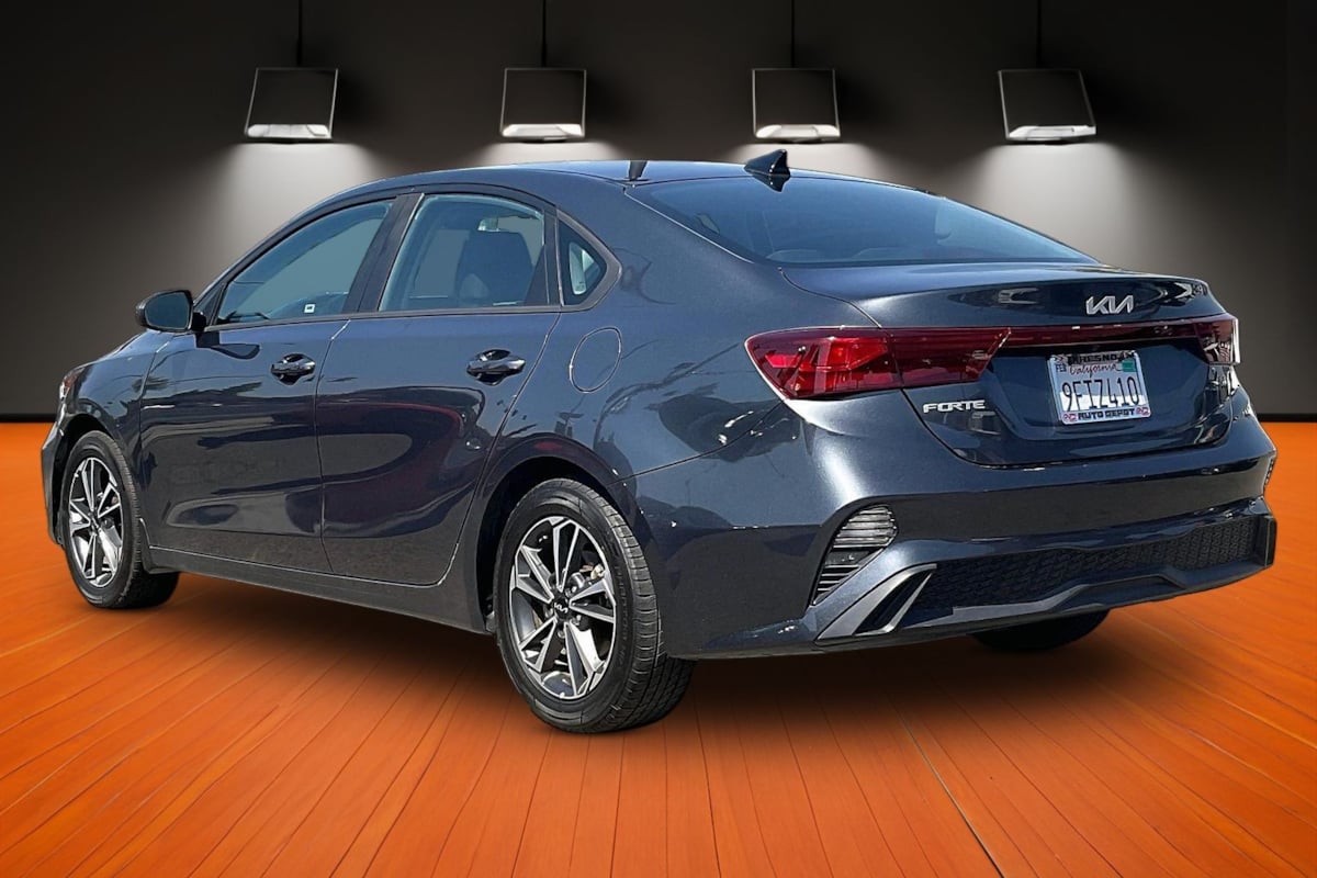 Photo 10 of this Kia Forte