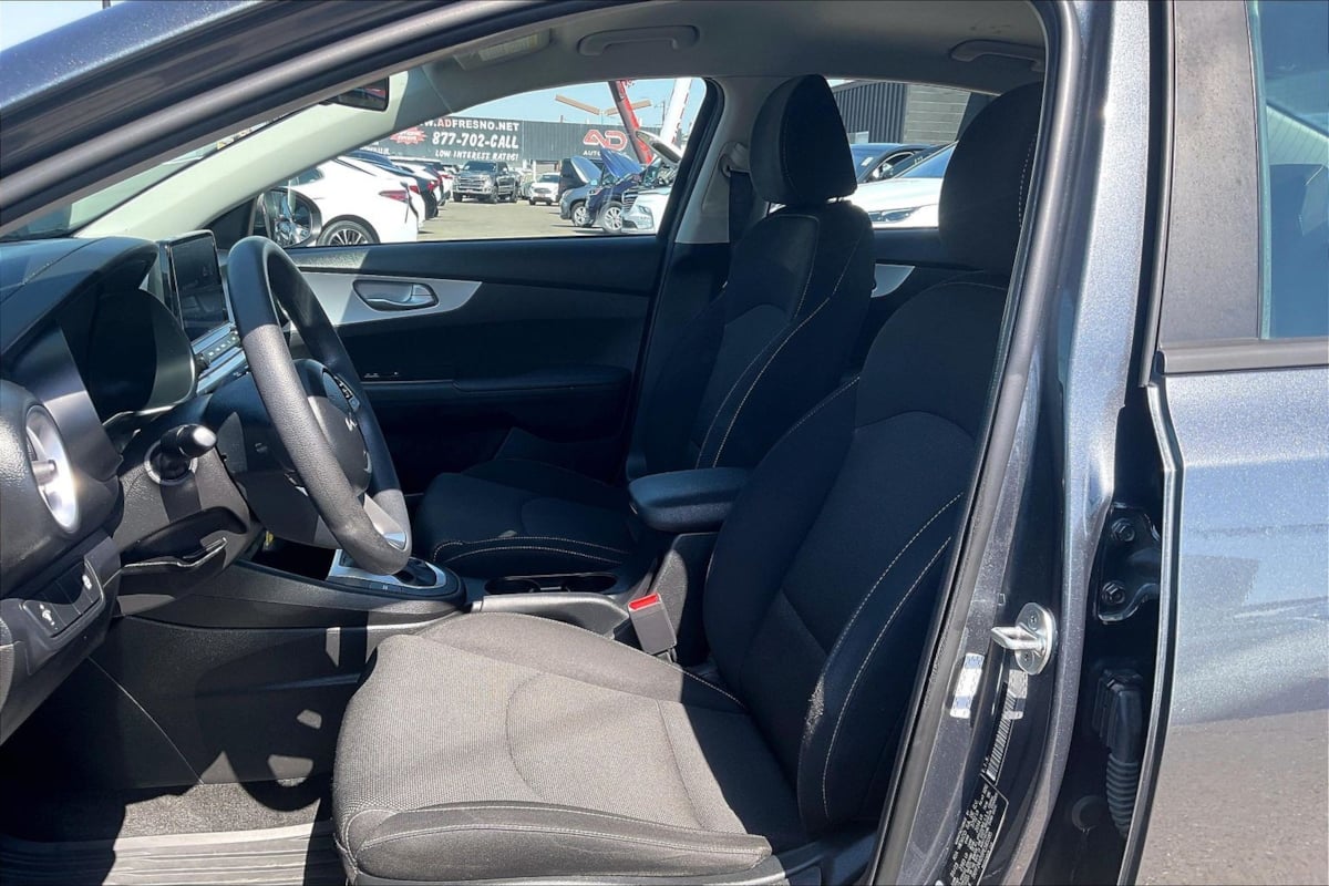 Photo 20 of this Kia Forte