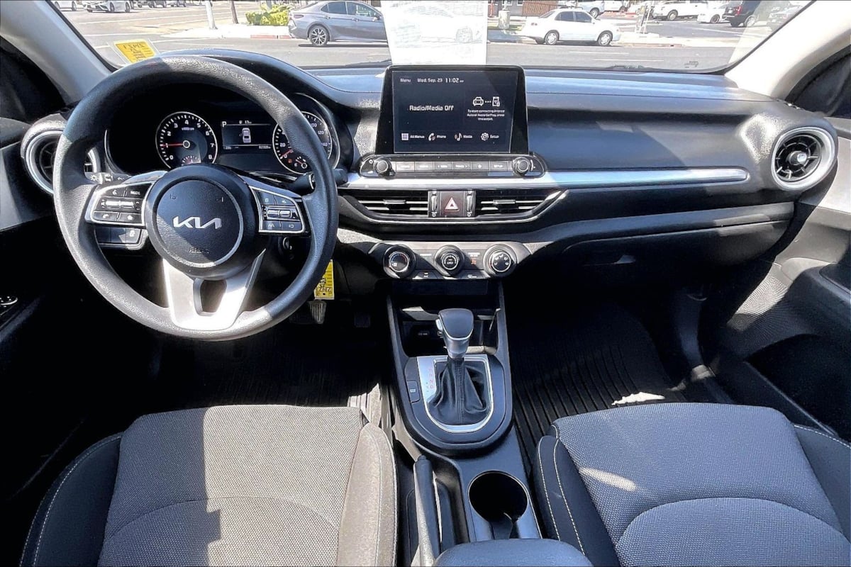 Photo 13 of this Kia Forte