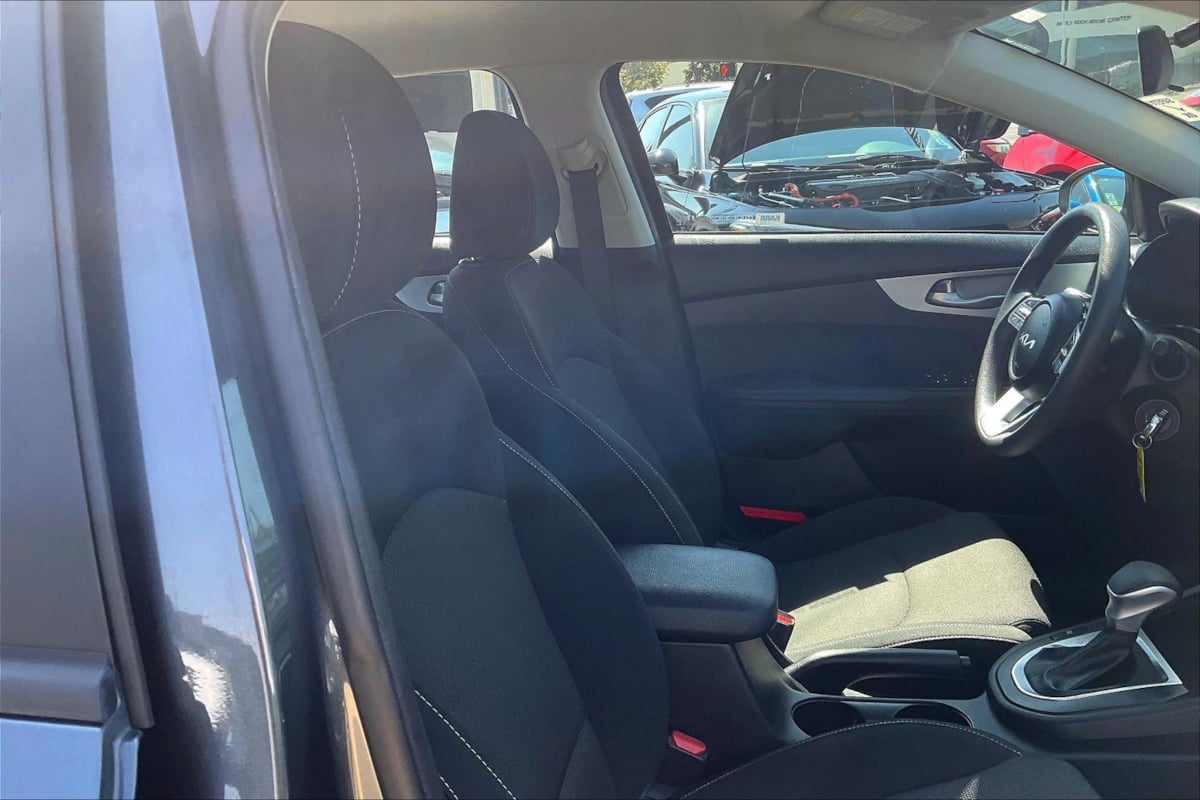 Photo 7 of this Kia Forte