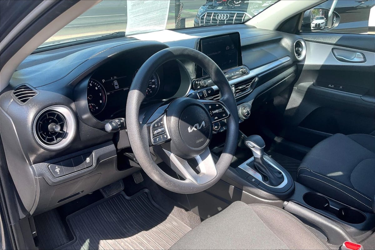 Photo 12 of this Kia Forte