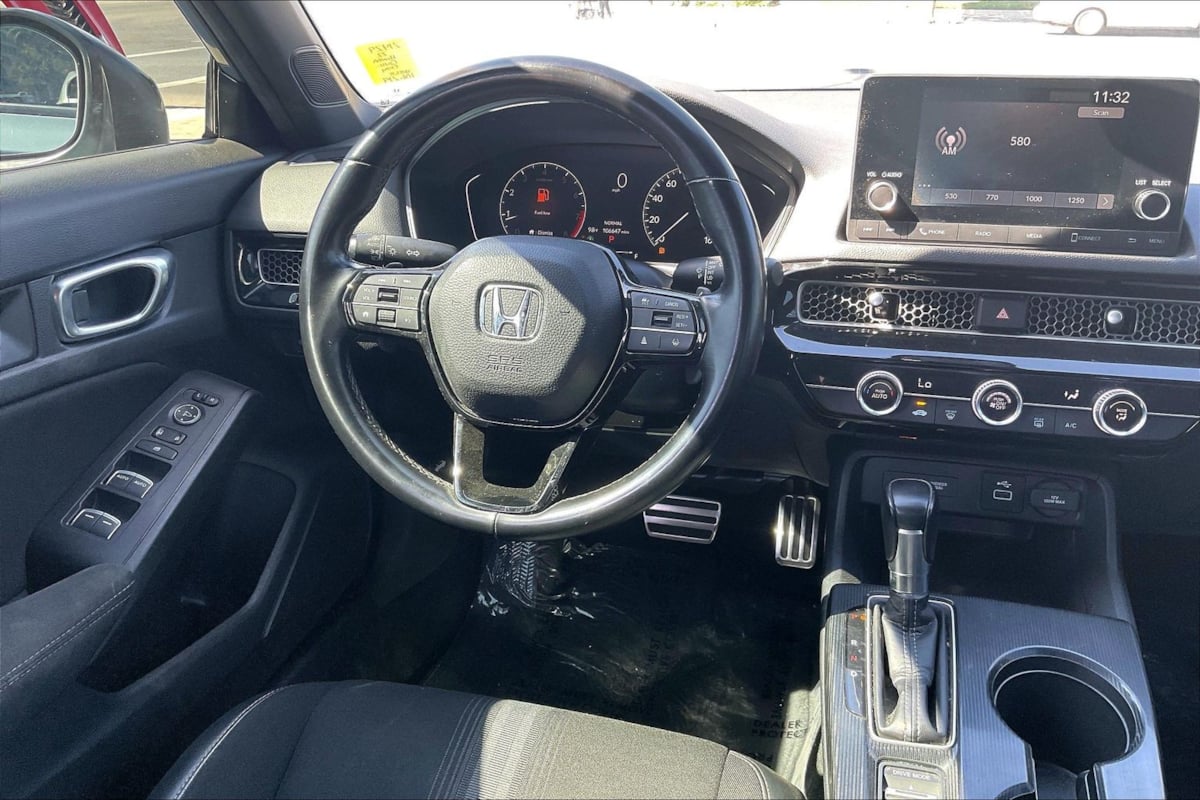 Photo 5 of this Honda Civic Hatchback