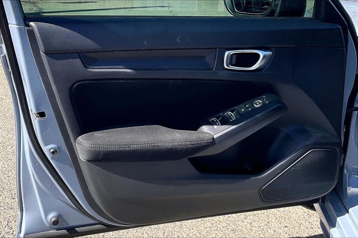 Photo 18 of this Honda Civic Hatchback