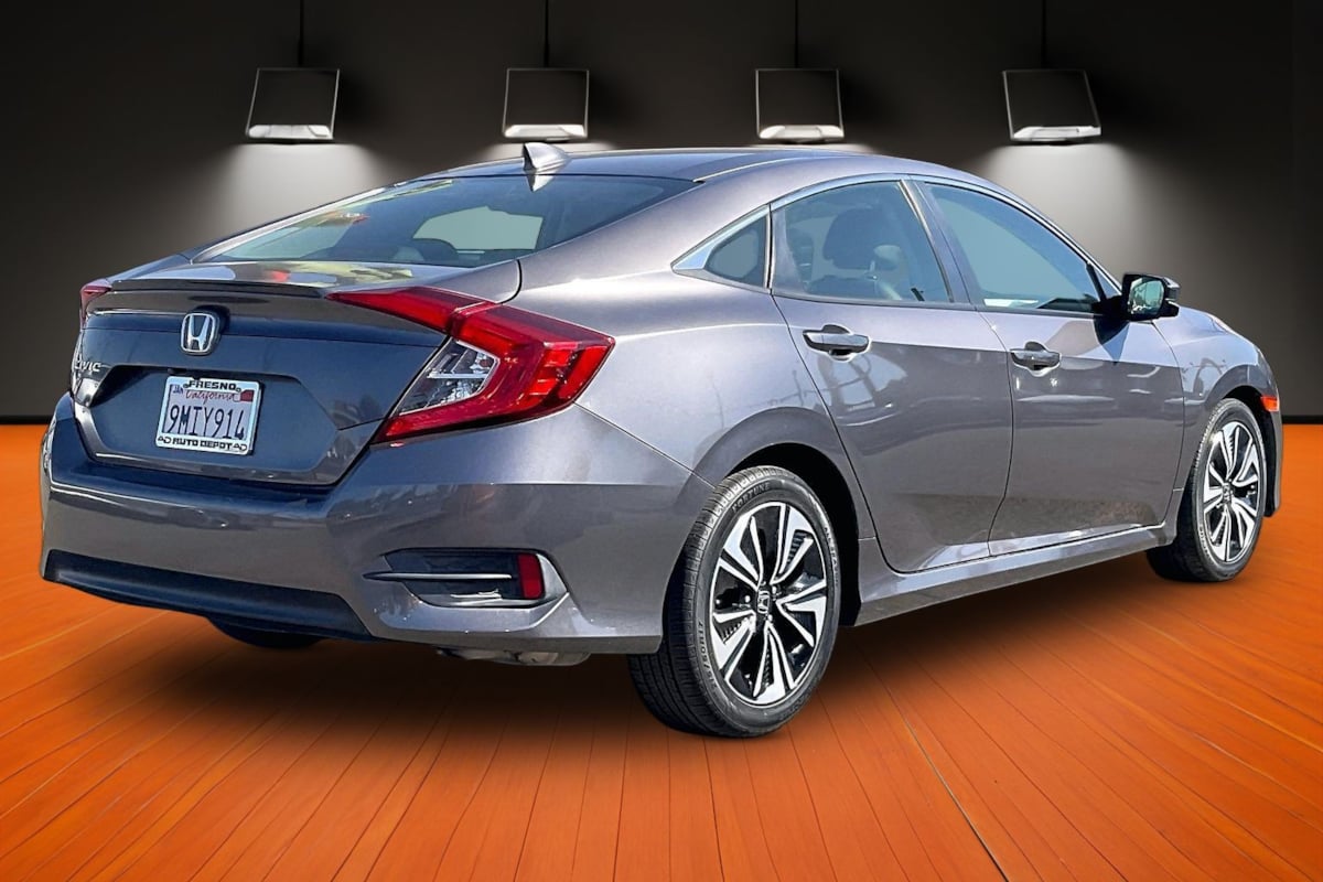 Photo 11 of this Honda Civic Sedan