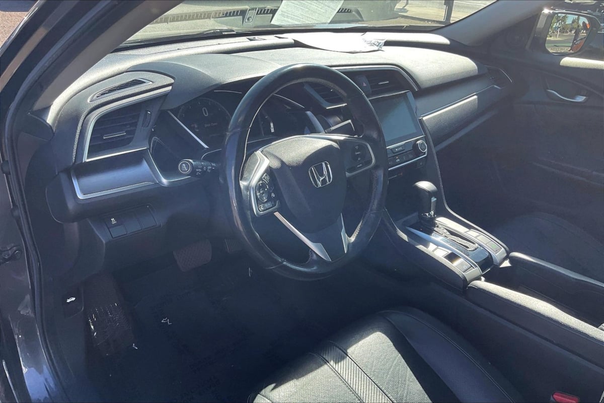Photo 12 of this Honda Civic Sedan