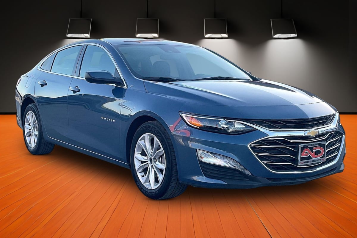 Photo 3 of this Chevrolet Malibu